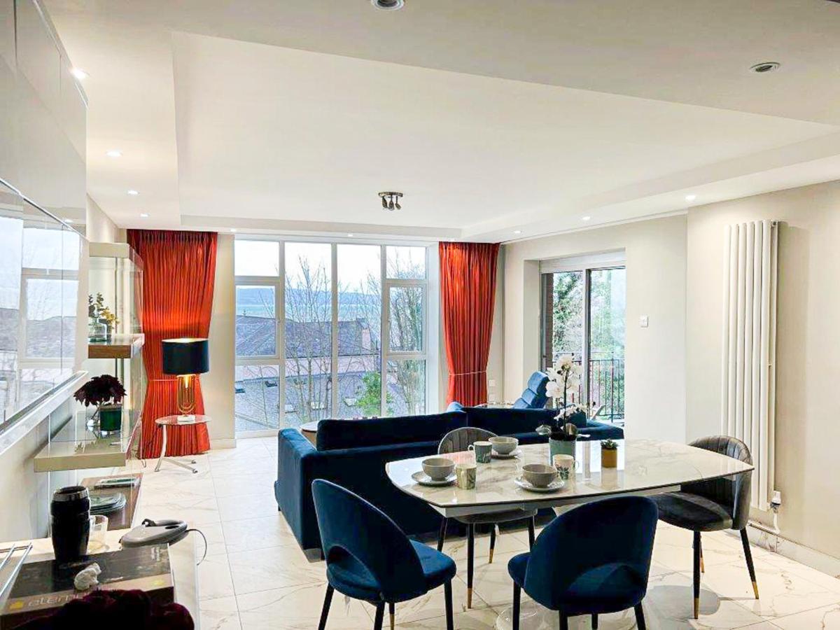 Modern Luxurious Apartment W/ Patio Balcony & View Jordanstown Exterior photo